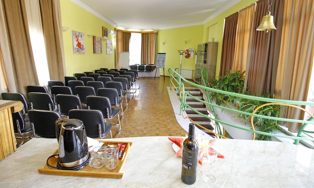 Irmeni Hotel Tbilisi Ngoại thất bức ảnh
