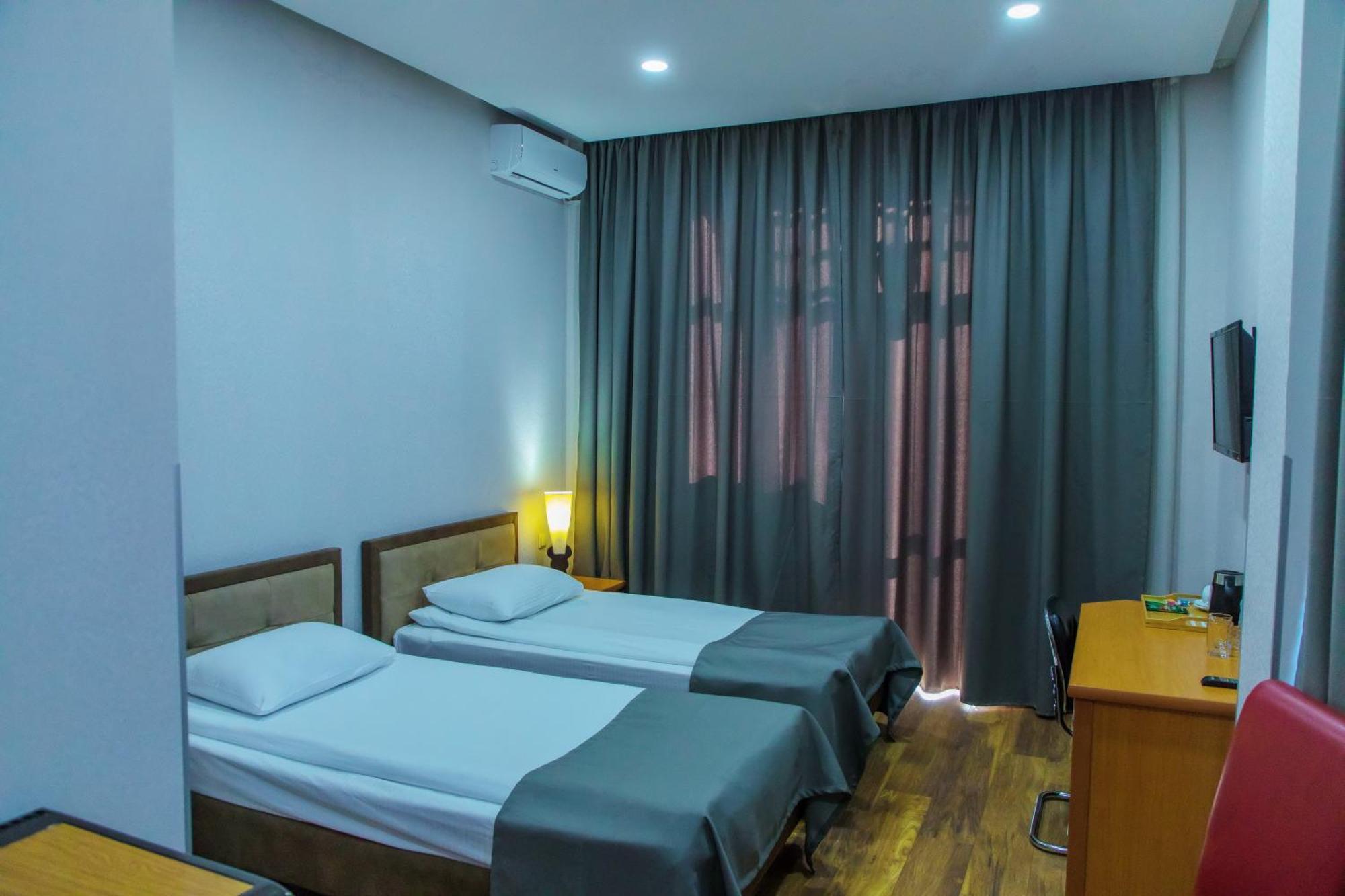Irmeni Hotel Tbilisi Ngoại thất bức ảnh