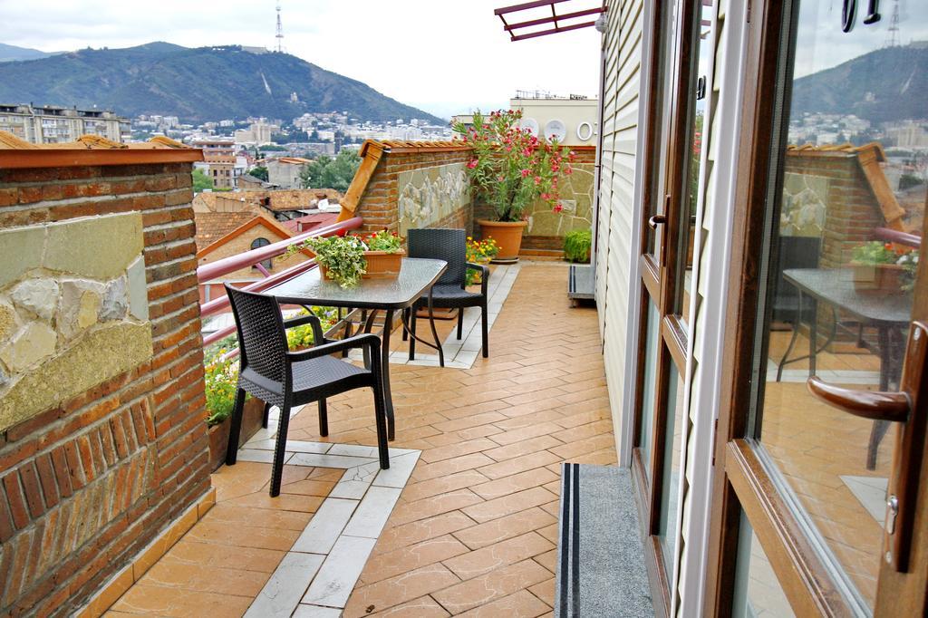 Irmeni Hotel Tbilisi Ngoại thất bức ảnh